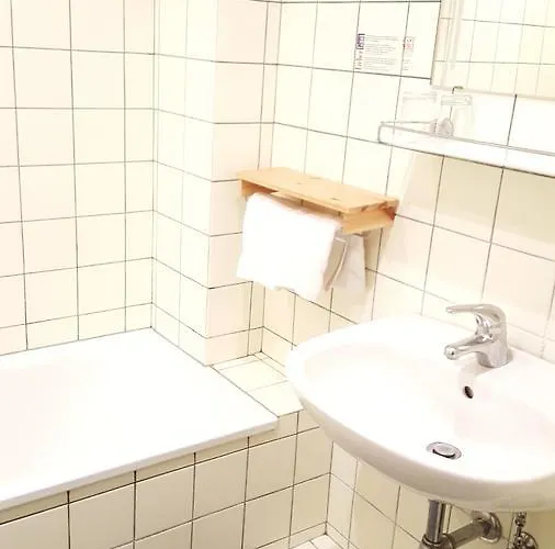 Gasthof Zum Gruenen Baum 3*