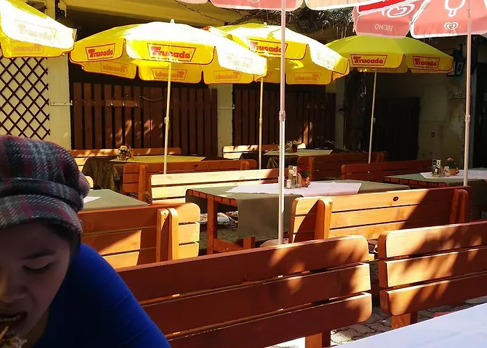 Zum Gruenen Baum Gasthof 3*